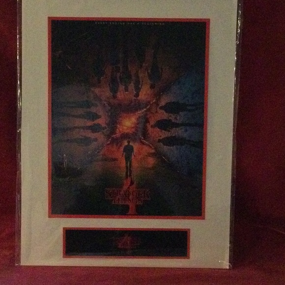 Set of 5 Stranger Things Mounted Mini Posters - Picture 2 of 8